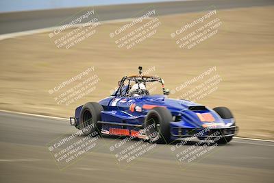 media/Jan-26-2025-CalClub SCCA (Sun) [[cfcea7df88]]/Group 7/Race/